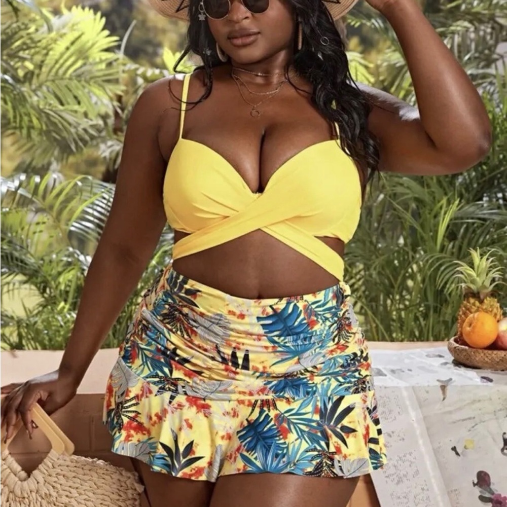 Women’s plus 3x bikini swimsuit and swim skirt New!